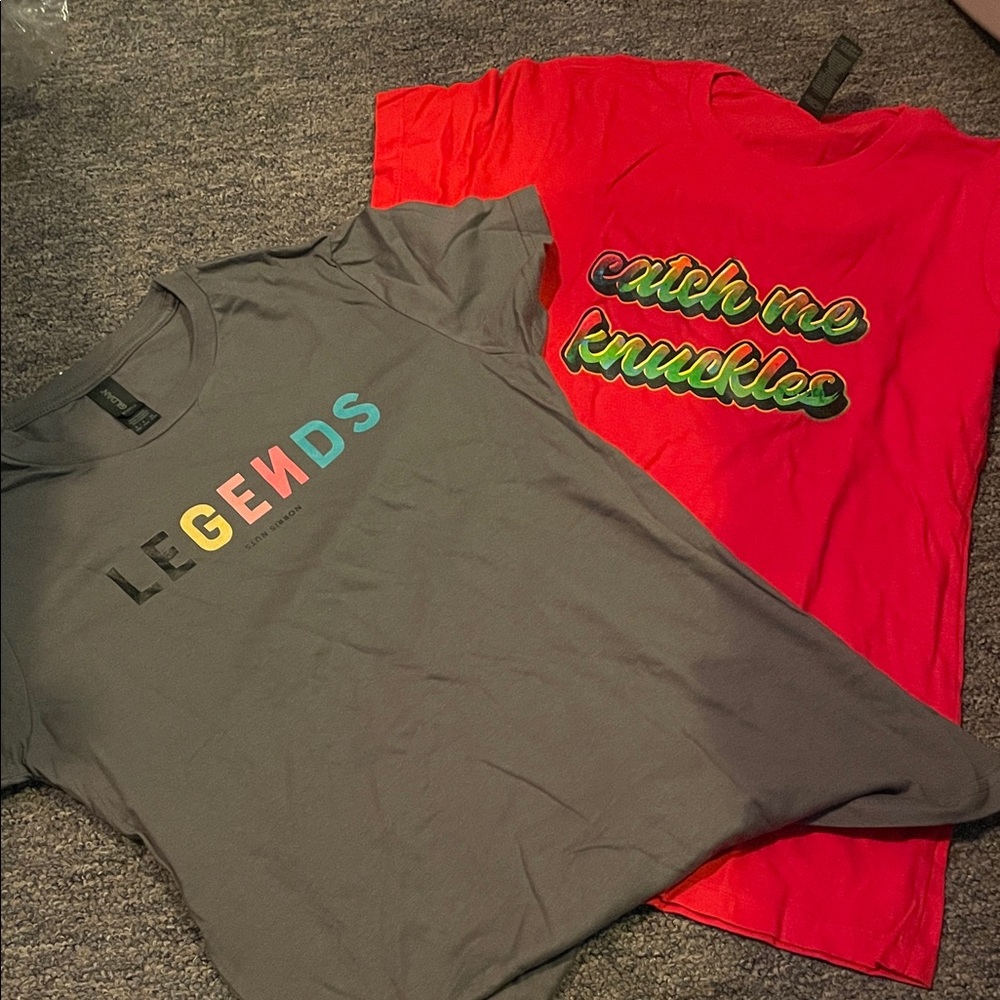NWOT Gildan Gray Legends and Red Catch Me Knuckles Tees sz Sm